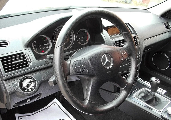 Mercedes-Benz Klasa C cena 25900 przebieg: 232000, rok produkcji 2009 z Mielec małe 277